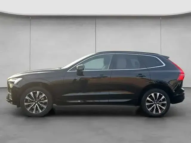 Gebraucht Volvo XC60 Core 250 PS (183 kW) 2024 Schwarz SUV