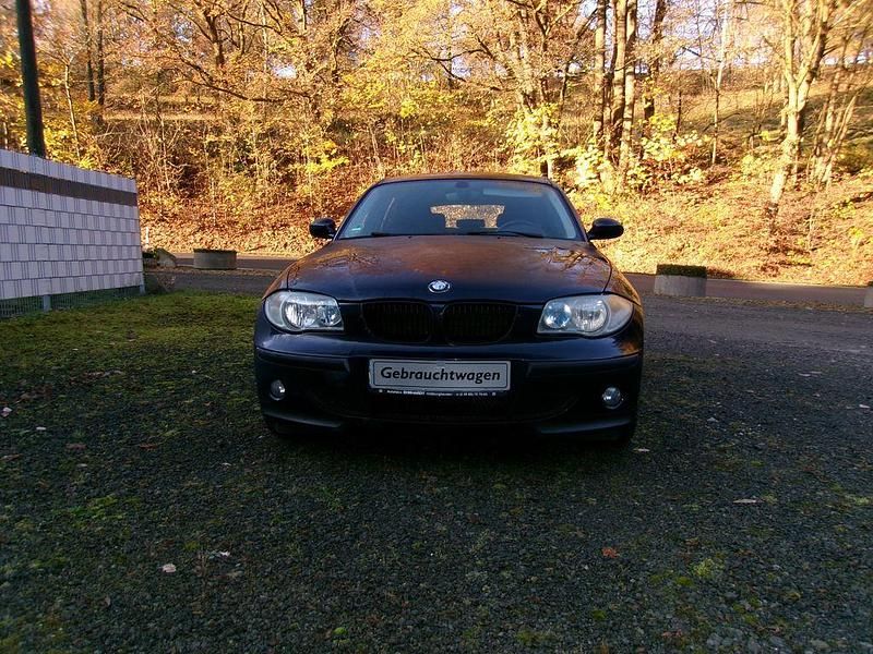 Blau Gebraucht 2005 BMW 118 Kleinwagen | 1.800 € (Superpreis) - Bild 1/4