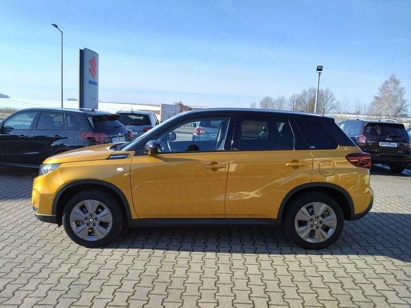 Gebraucht Suzuki Vitara Comfort 129 PS (94 kW) 2020 Solar/cosmic black (metallic) SUV