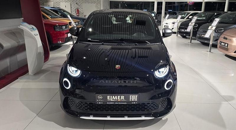 Neu Abarth 500 114 kW (155 PS) 2025 Schwarz Limousine