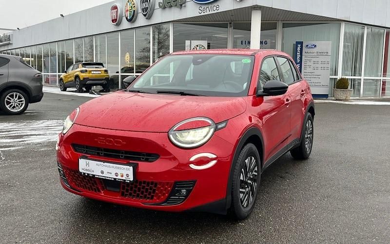 Gebraucht Fiat 600E Red 114 kW (156 PS) 2024 Rot SUV
