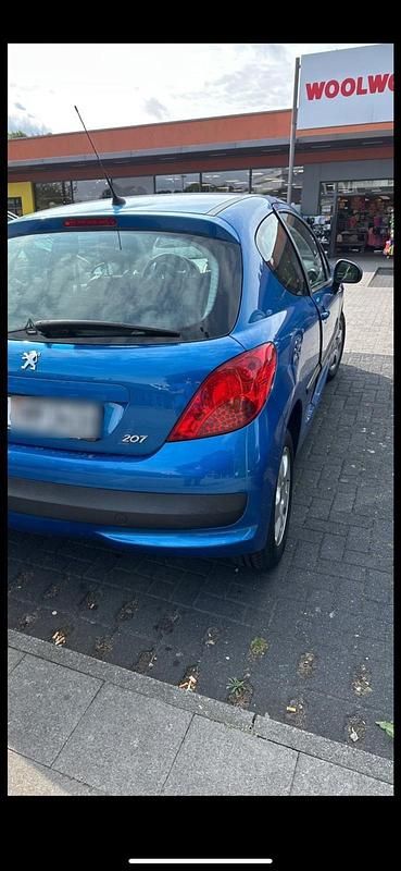Blau Gebraucht 2008 Peugeot 207 Kombi | 1.600 € - Bild 1/2