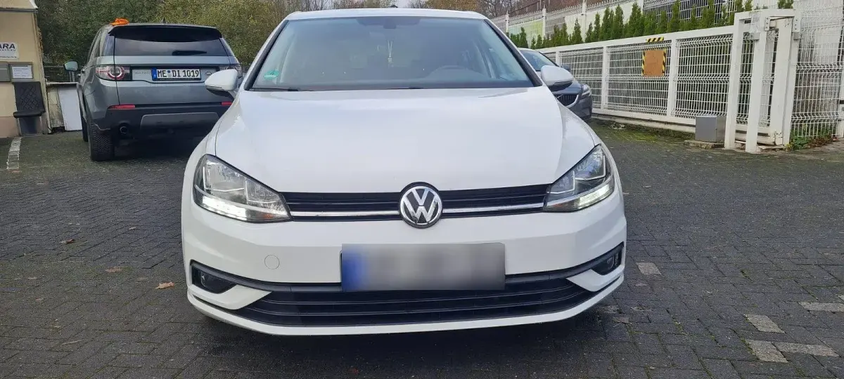 Second-hand VW Golf VII 116 CP (85 kW) 2017 Alb Hatchback