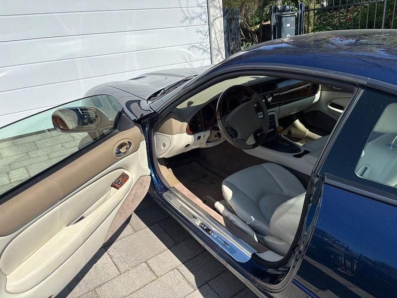 Gebraucht Jaguar XKR S 363 PS (266 kW) 2001 Blau Coupé