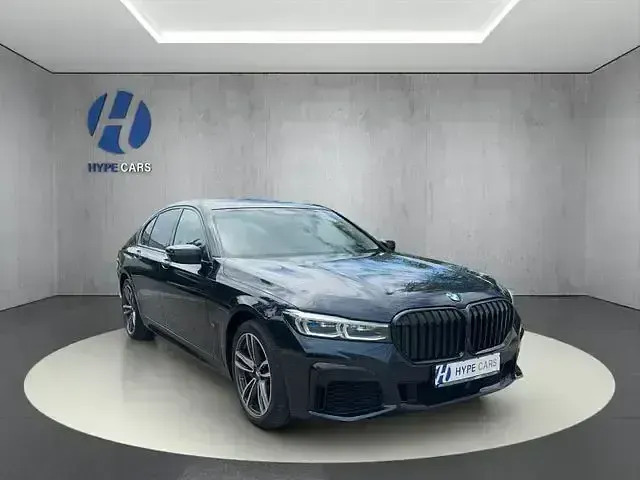 Gebraucht BMW 730 M Sport 286 PS (210 kW) 2020 Carbonschwarz metallic Limousine