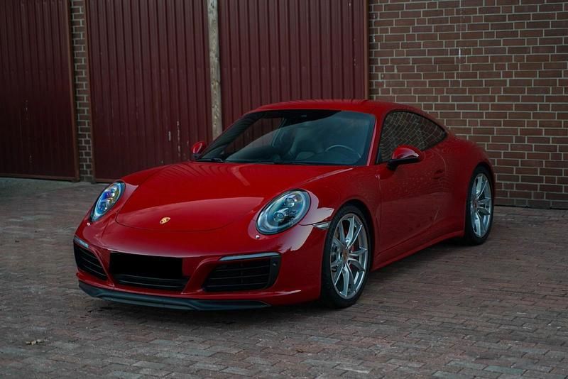 Rot Gebraucht 2016 Porsche 991 Coupé | 99.950 € (Fairer Preis) - Bild 1/4