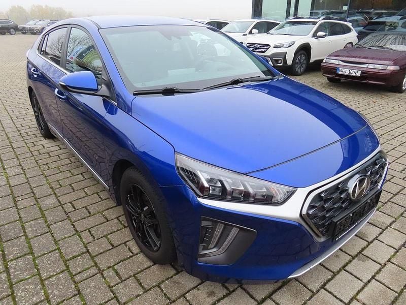 Blau Gebraucht 2022 Hyundai Ioniq Style Kleinwagen | 16.990 € (Guter Preis) - Bild 1/4