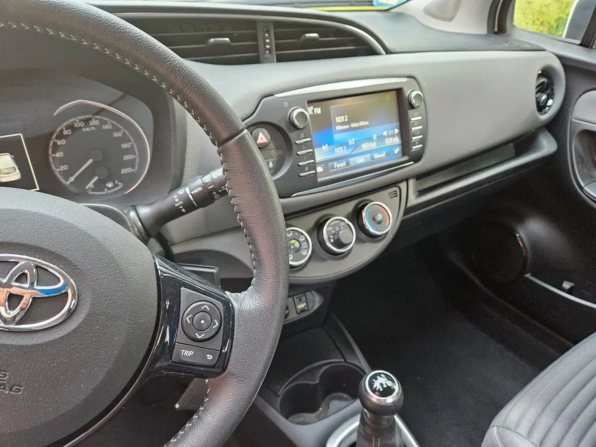 Gebraucht Toyota Yaris Comfort 72 PS (52 kW) 2019 Weiß Kleinwagen