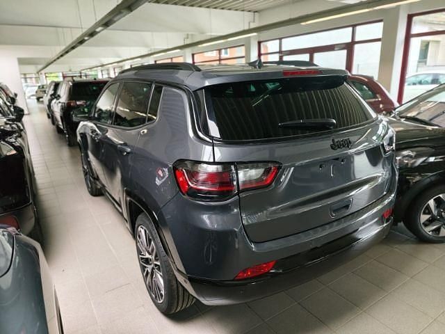 Neu Jeep Compass Summit 131 PS (96 kW) 2025 Graphite grey metallic) (grau SUV