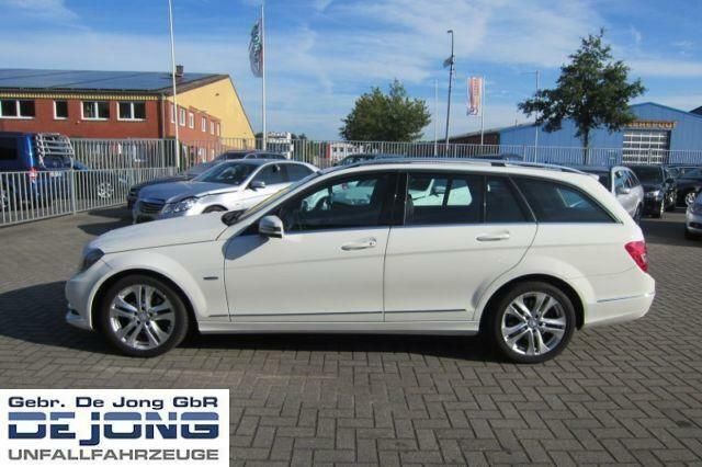 Gebraucht Mercedes C220 Avantgarde 170 PS (125 kW) 2011 Weiß Kombi