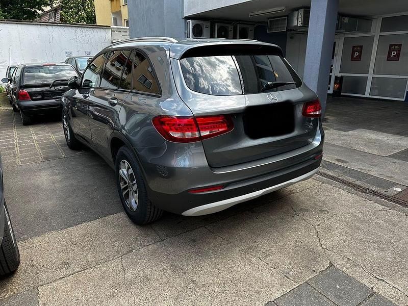 Gebraucht Mercedes GLC220 170 PS (125 kW) 2018 Grau SUV