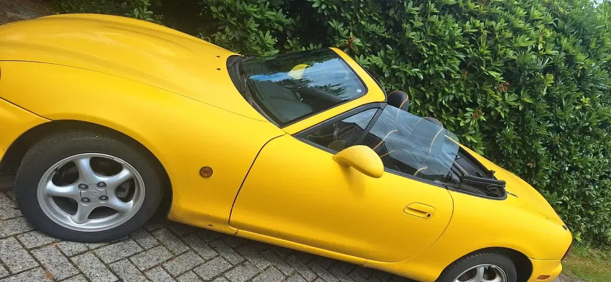 Gebraucht Mazda MX5 110 PS (80 kW) 2000 Gelb Cabrio