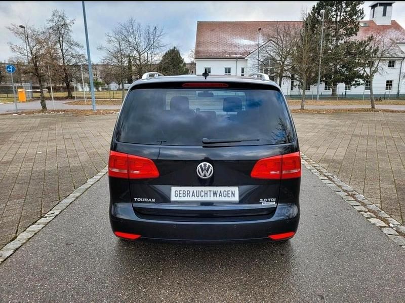 Gebraucht VW Touran Cup 140 PS (102 kW) 2015 Schwarz Van / Kleinbus