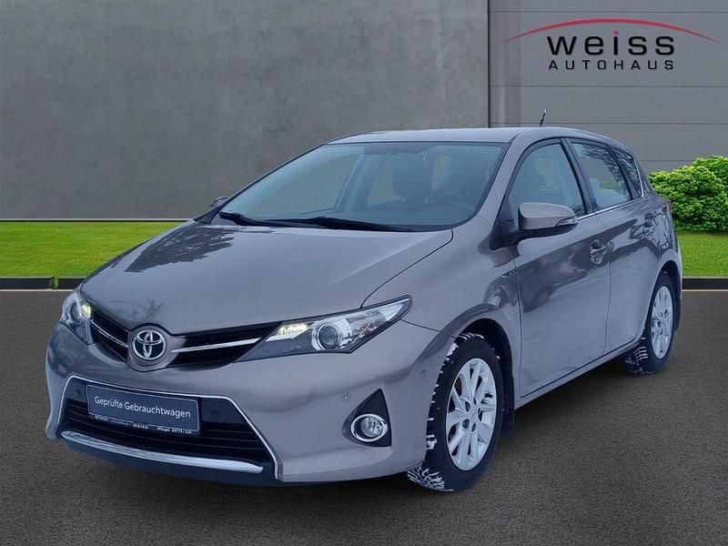 Gebraucht Toyota Auris Edition 132 PS (97 kW) 2012 Silber Limousine