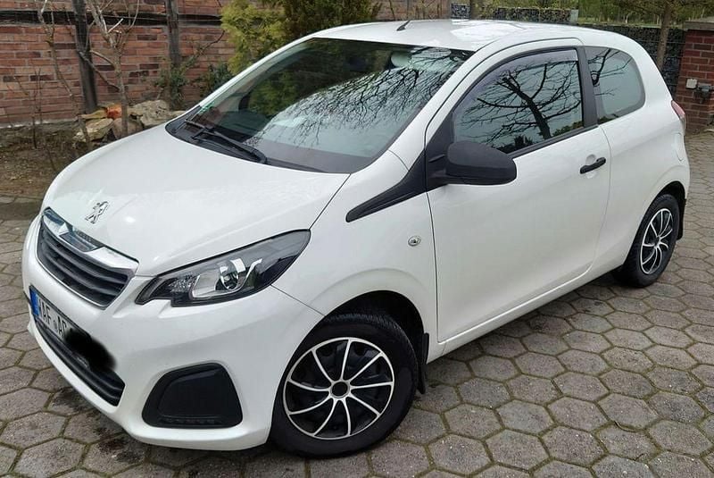 Gebraucht Peugeot 108 Active 69 PS (50 kW) 2018 Weiß Kleinwagen