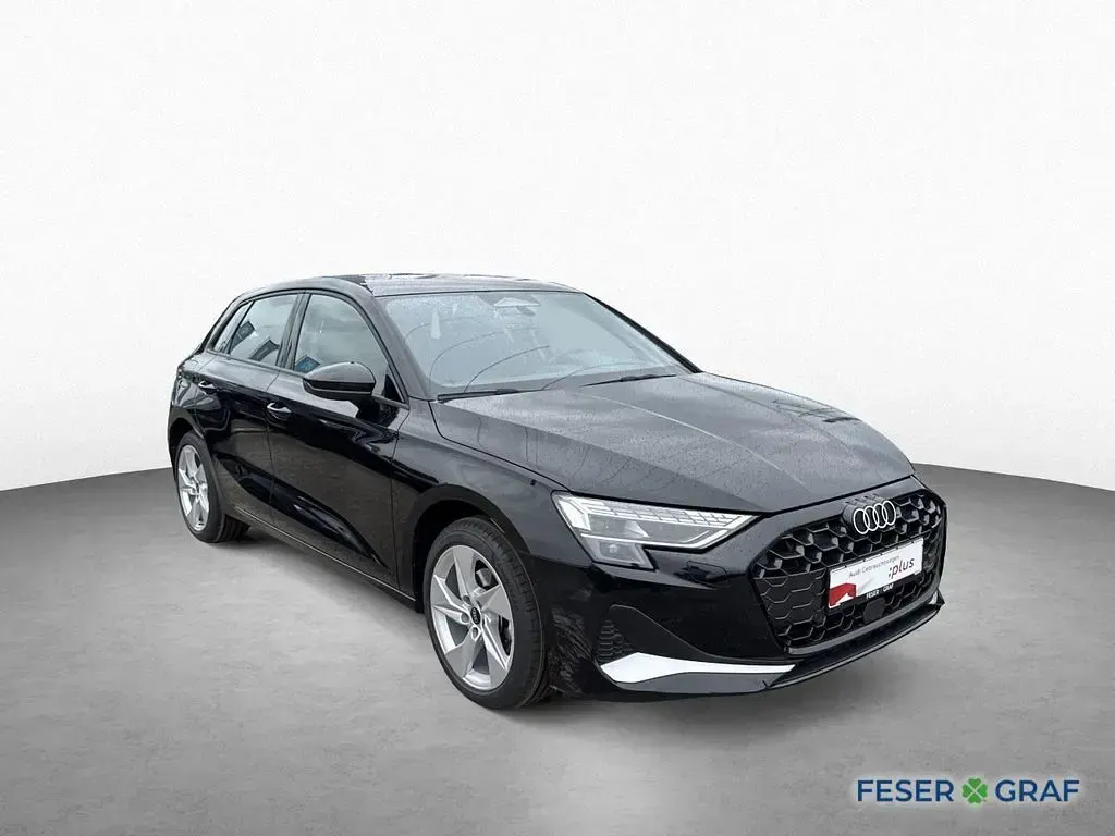 Gebraucht Audi A3 Advanced Plus 150 PS (110 kW) 2025 Mythosschwarz metallic Limousine