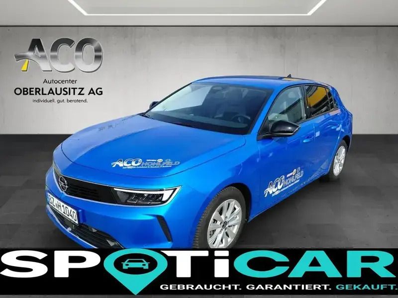 Kobalt blau/vertigo blau Gebraucht 2023 Opel Astra Enjoy Limousine | 20.980 € (Fairer Preis) - Bild 1/4
