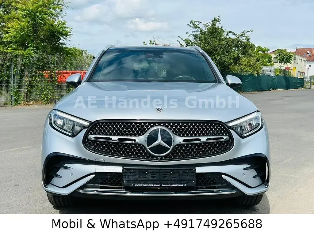 Gebraucht Mercedes GLC300 AMG 269 PS (197 kW) 2024 Silber SUV