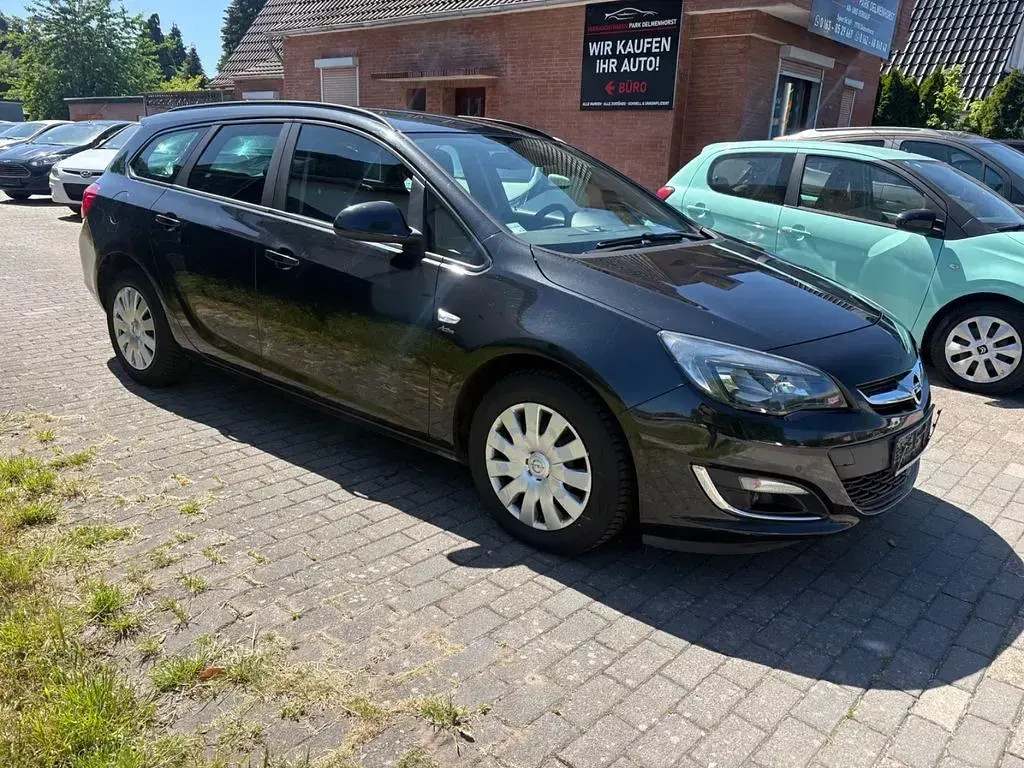 Gebraucht Opel Astra Active 140 PS (102 kW) 2013 Schwarz Kombi