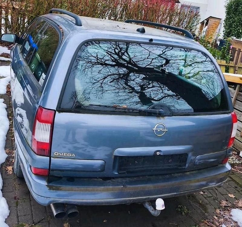 Gebraucht Opel Omega 144 PS (105 kW) 2003 Silber Kombi