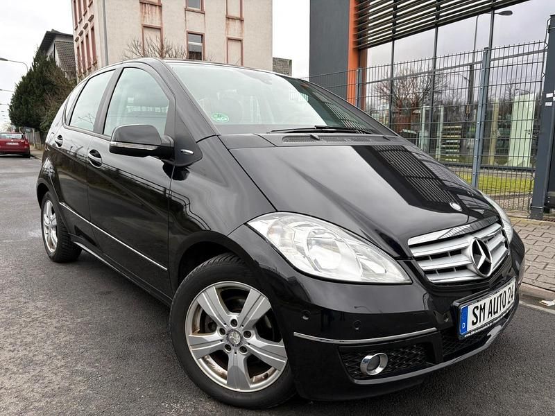 Gebraucht Mercedes A180 Avantgarde 109 PS (80 kW) 2010 Schwarz Limousine