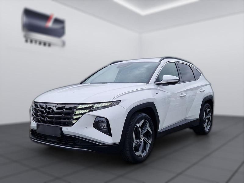 Weiß Gebraucht 2021 Hyundai Tucson Prime SUV | 29.890 € (Teuer) - Bild 1/4