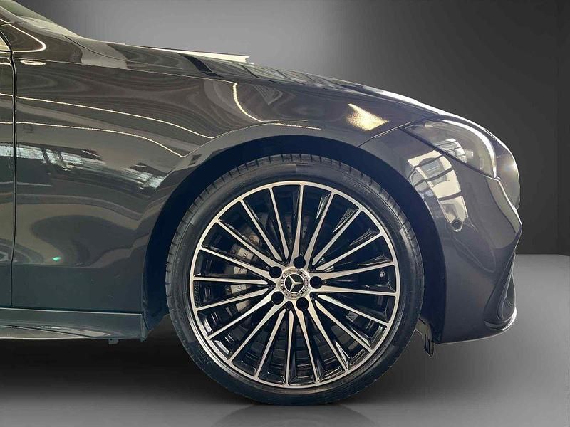 Gebraucht Mercedes C300 AMG 258 PS (189 kW) 2025 Grau Kombi