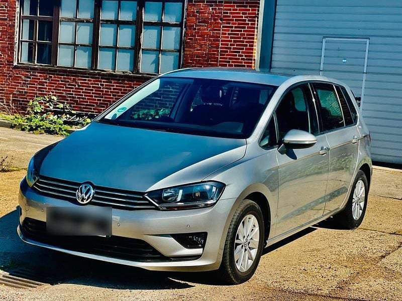 Silber Gebraucht 2017 VW Golf Sportsvan Van / Kleinbus | 14.000 € (Fairer Preis) - Bild 1/4