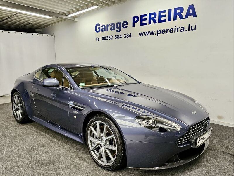Blau Gebraucht 2011 Aston Martin V8 Vantage Coupé | 68.900 € (Fairer Preis) - Bild 1/4