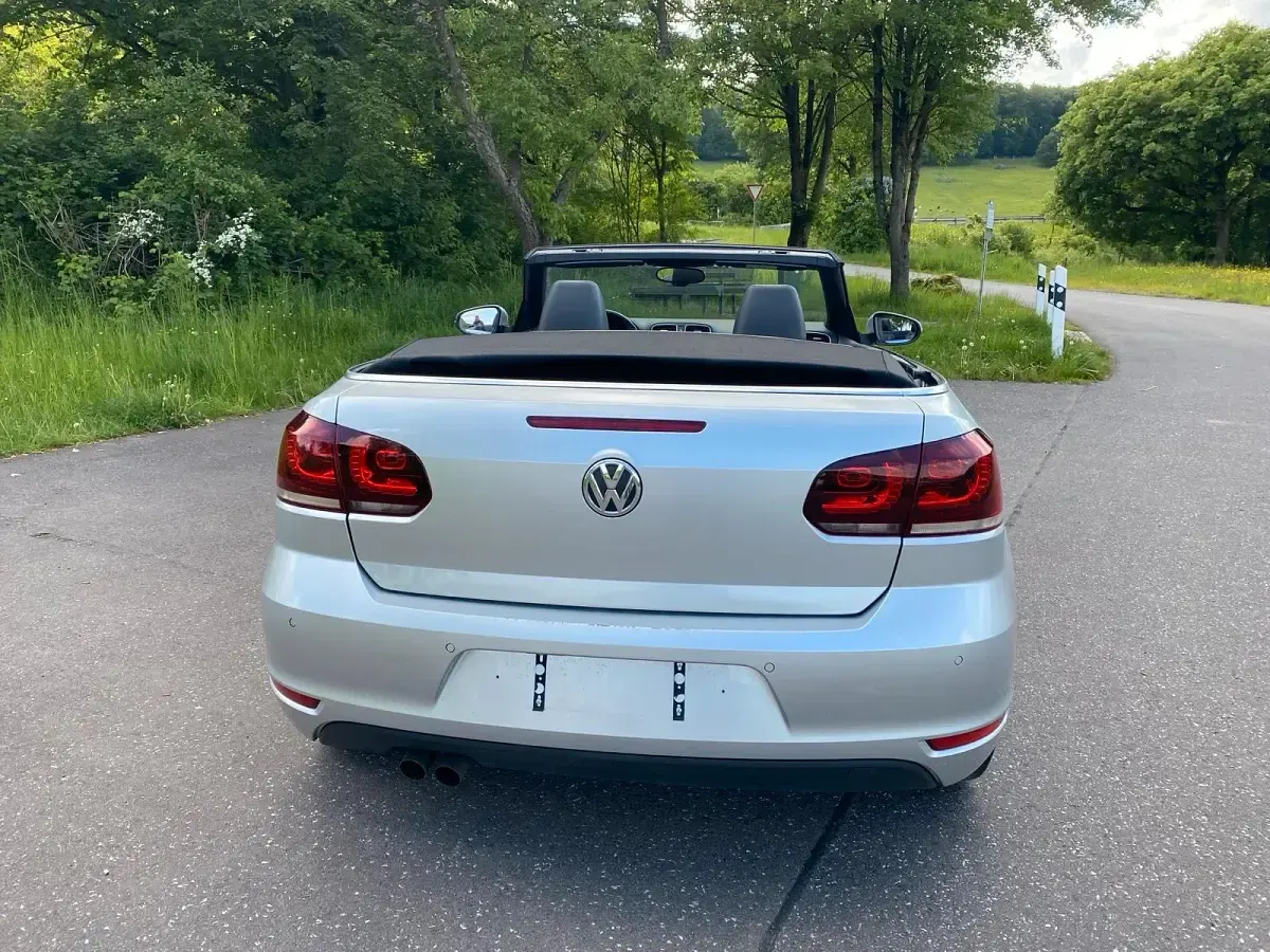 Gebraucht VW Golf Cabriolet 140 PS (102 kW) 2012 Silber Cabrio