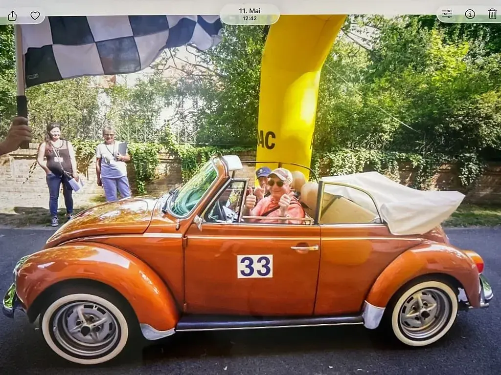 Używany VW Käfer 50 KM (36 kW) 1978 Beżowy Kabriolet
