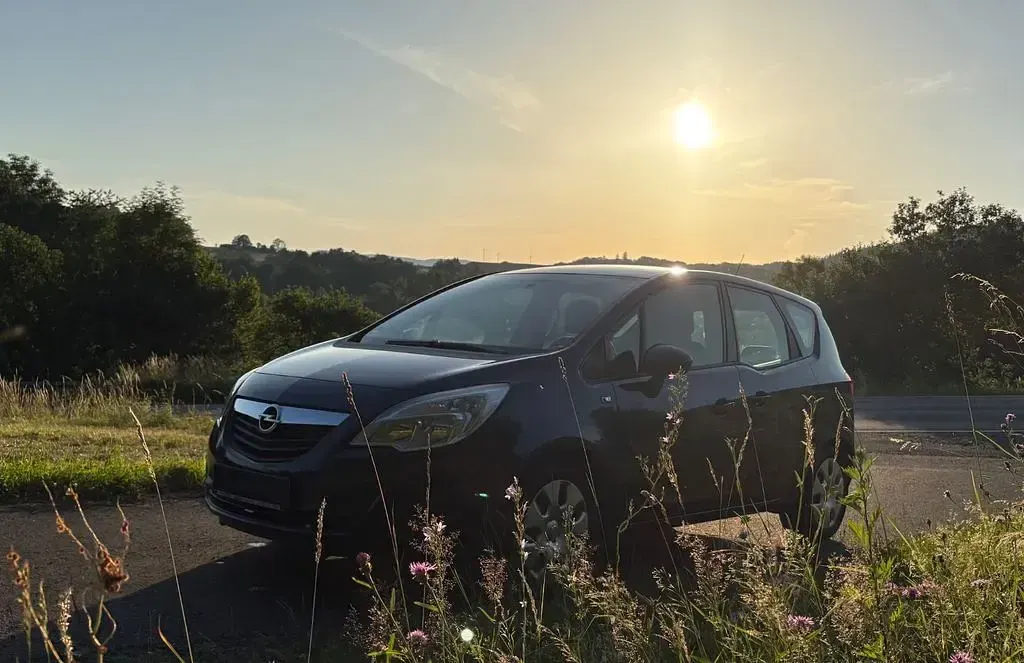 Gebraucht Opel Meriva Innovation 101 PS (74 kW) 2012 Blau Van / Kleinbus