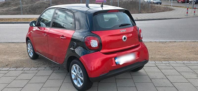 Gebraucht Smart ForFour 90 PS (66 kW) 2019 Rot Kleinwagen