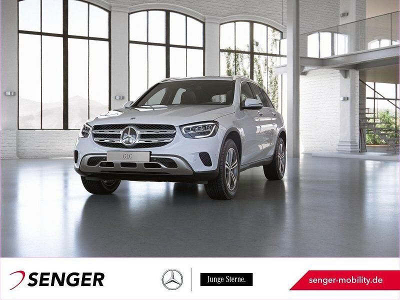 Weiß Gebraucht 2022 Mercedes GLC300e SUV | 32.400 € (Guter Preis) - Bild 1/3
