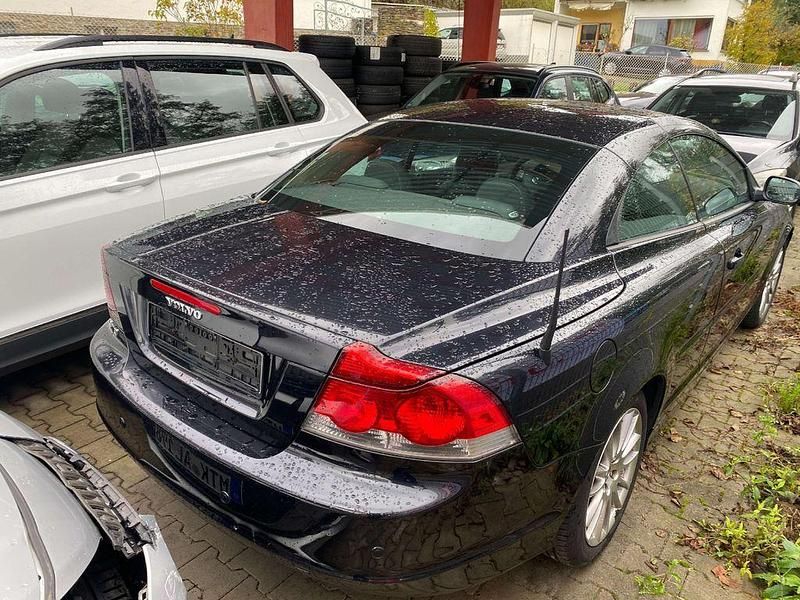 Gebraucht Volvo C70 Momentum 136 PS (100 kW) 2008 Black sapphire metallic Cabrio