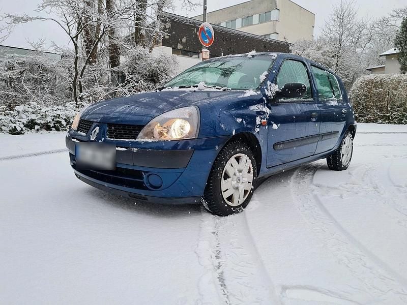 Blau Gebraucht 2003 Renault Clio II Limousine | 850 € (Guter Preis) - Bild 1/4