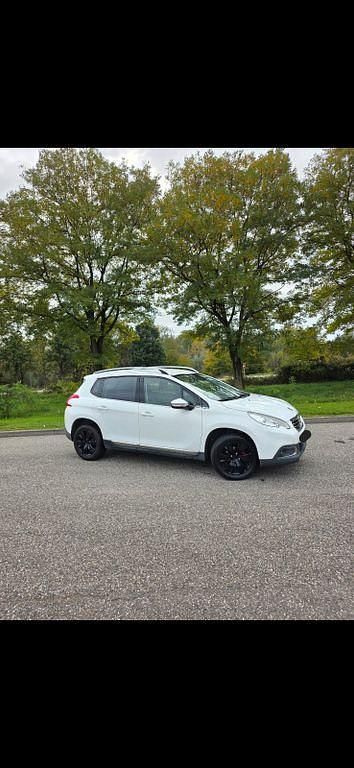 Weiß Gebraucht 2014 Peugeot 2008 Allure SUV | 9.500 € (Fairer Preis) - Bild 1/4