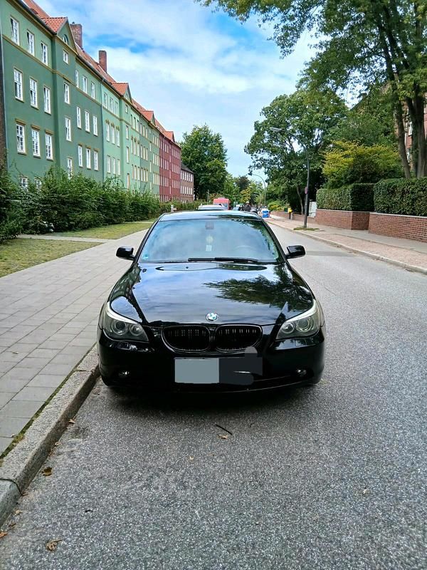 Schwarz Gebraucht 2005 BMW 523 Limousine | 4.500 € (Teuer) - Bild 1/4