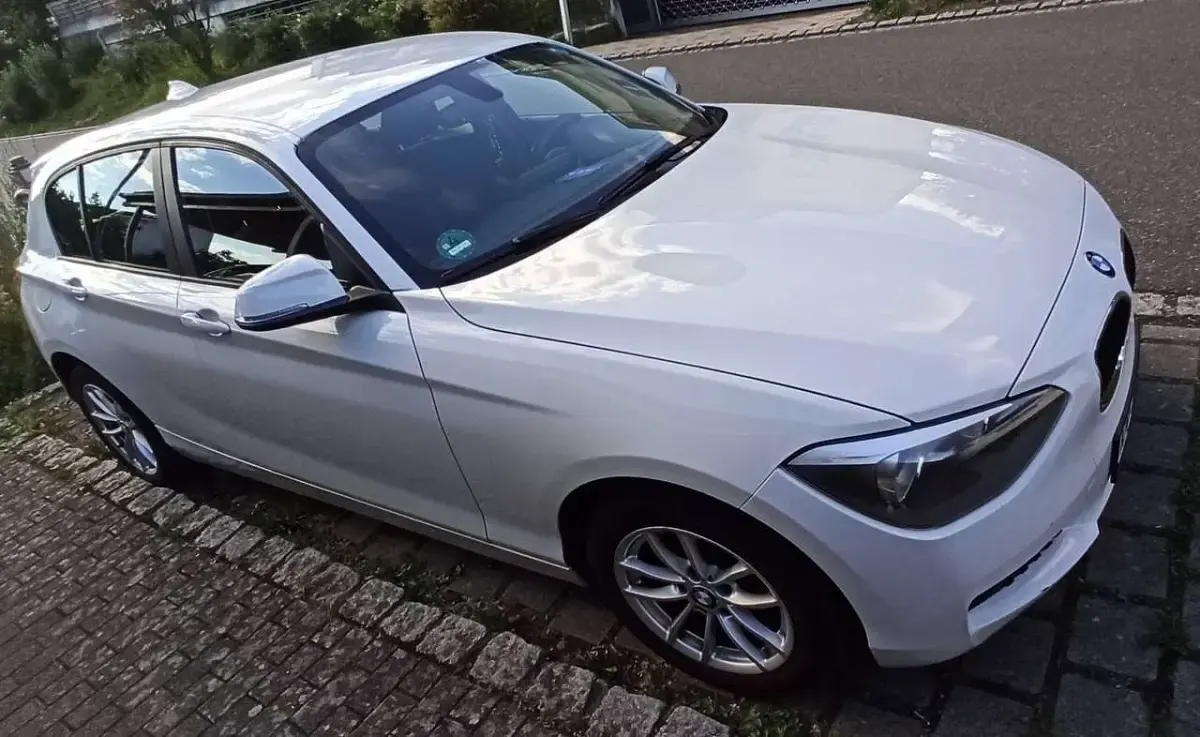 Gebraucht BMW 114 102 PS (75 kW) 2014 Weiß Kleinwagen