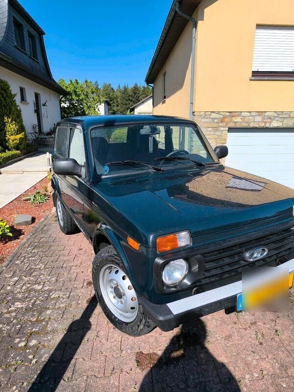 Grün Gebraucht 2019 Lada Taiga SUV | 11.000 € (Fairer Preis) - Bild 1/4