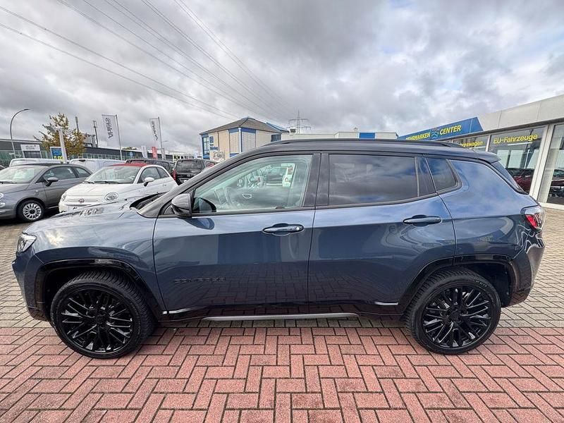 Gebraucht Jeep Compass 131 PS (96 kW) 2024 Blau SUV