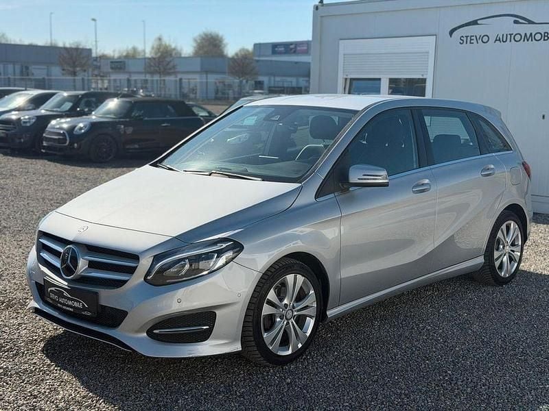 Gebraucht Mercedes B220 184 PS (135 kW) 2017 Silber Van / Kleinbus