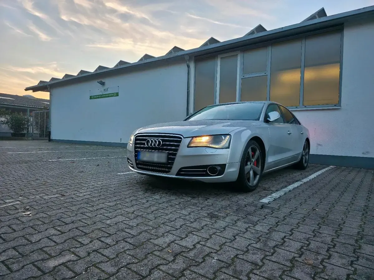 Second-hand Audi A8 351 CP (258 kW) 2010 Berlinǎ