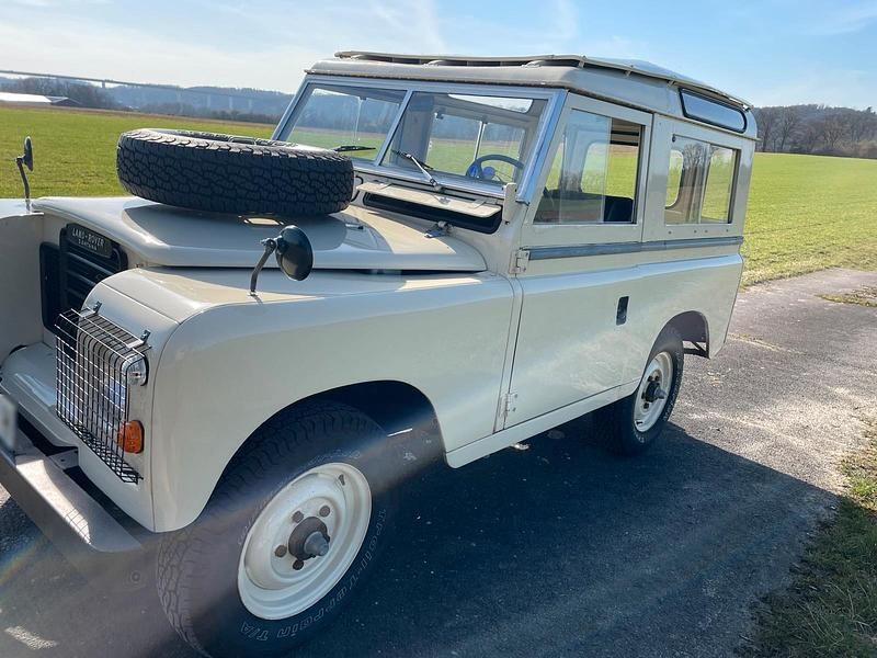 Gebraucht Land Rover 88 63 PS (46 kW) 1977 Beige SUV