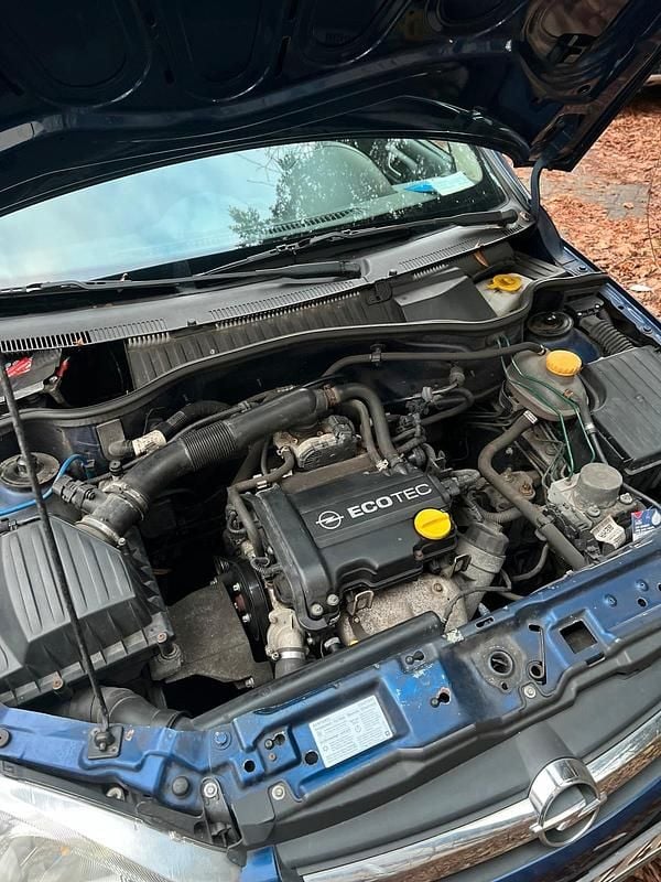 Gebraucht Opel Corsa 60 PS (44 kW) 2004 Blau Kleinwagen