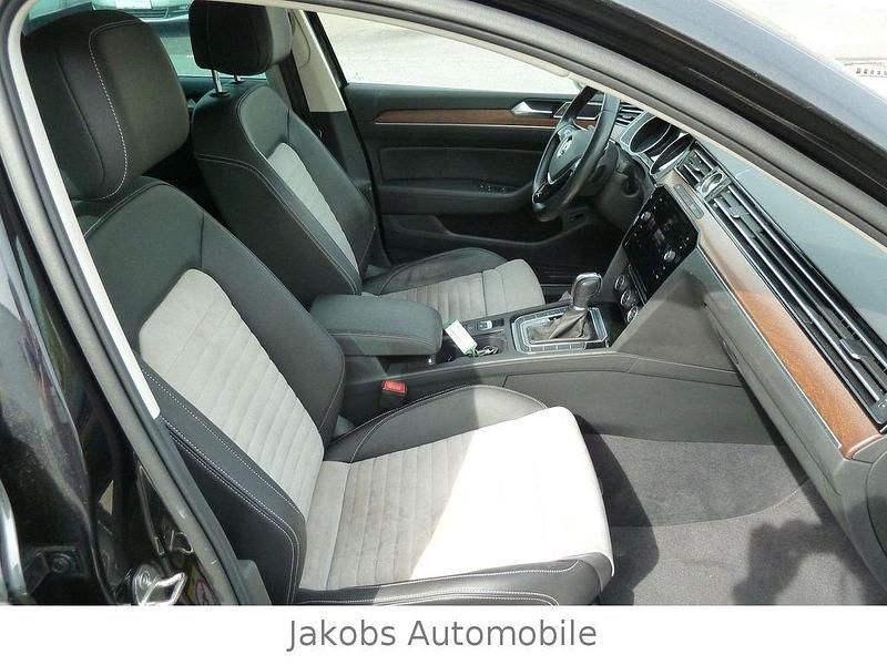 Gebraucht VW Passat Highline 150 PS (110 kW) 2019 Schwarz Kombi
