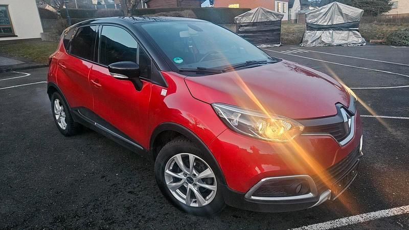Gebraucht Renault Captur 120 PS (88 kW) 2015 Rot SUV