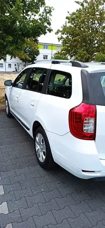 Gebraucht Dacia Logan MCV Comfort 90 PS (66 kW) 2018 Weiß Limousine