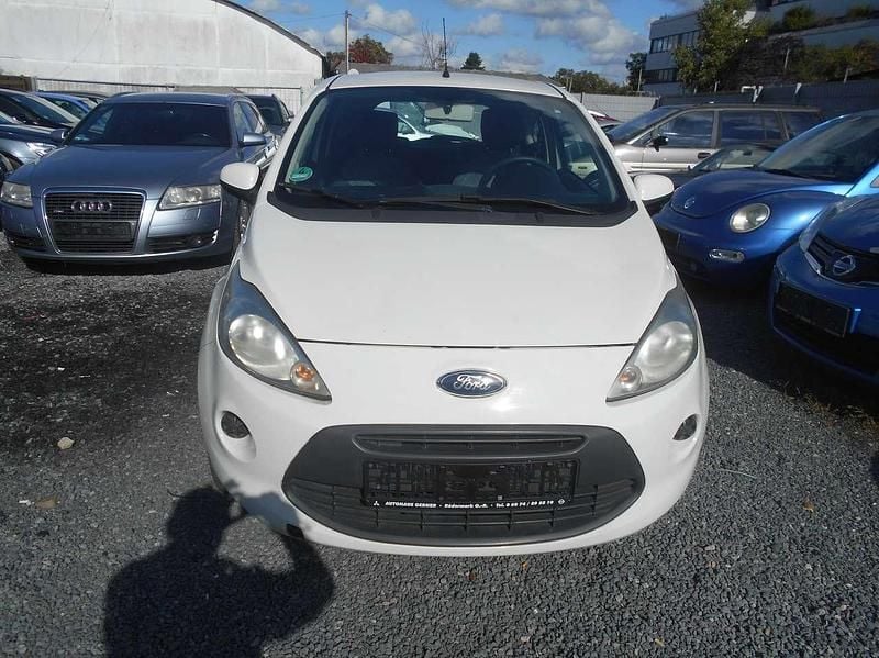 Weiß Gebraucht 2011 Ford Ka Ambiente Kleinwagen | 1.699 € (Superpreis) - Bild 1/4
