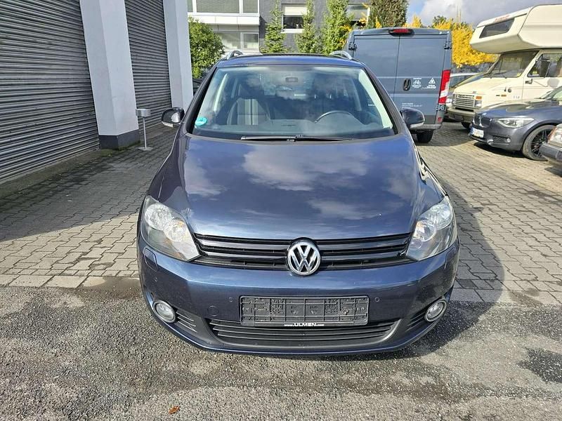 Gebraucht VW Golf VII Match 105 PS (77 kW) 2012 Bluegraphit perleffekt Kleinwagen